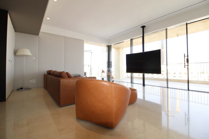 Image No.5-3 Bed Property for sale