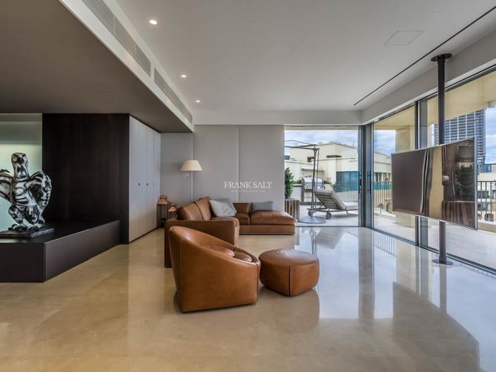 Image No.9-3 Bed Property for sale