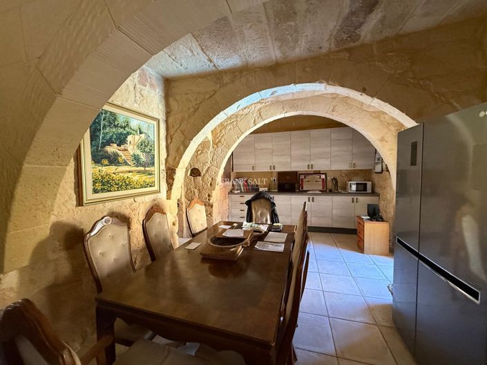 Image No.2-Propriété de 3 chambres à vendre à Sannat