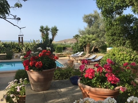 Image No.3-5 Bed Property for sale