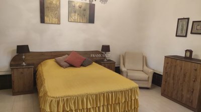 c83ef894-979b-4018-b661-debcce14a9b7