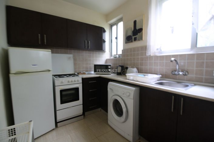 Image No.15-3 Bed Property for sale