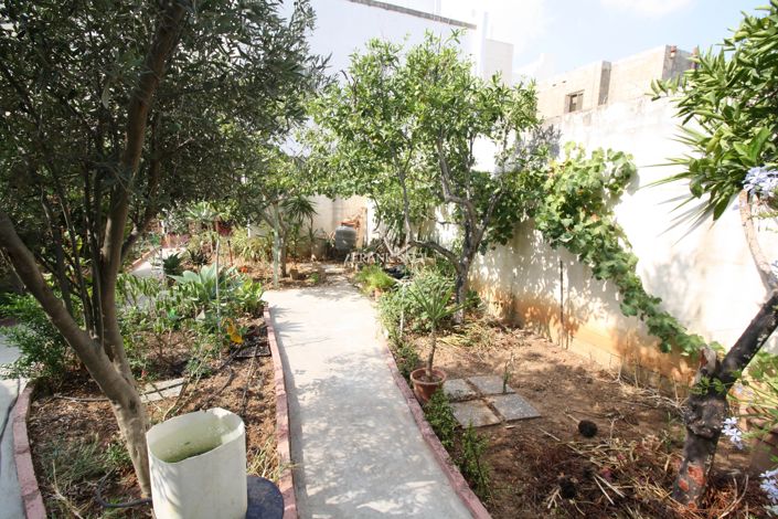 Image No.21-3 Bed Property for sale