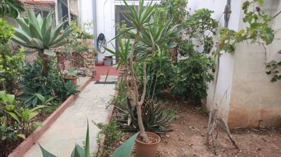 8afafc3b-ba2d-4ccc-9cf5-c886ede22f11