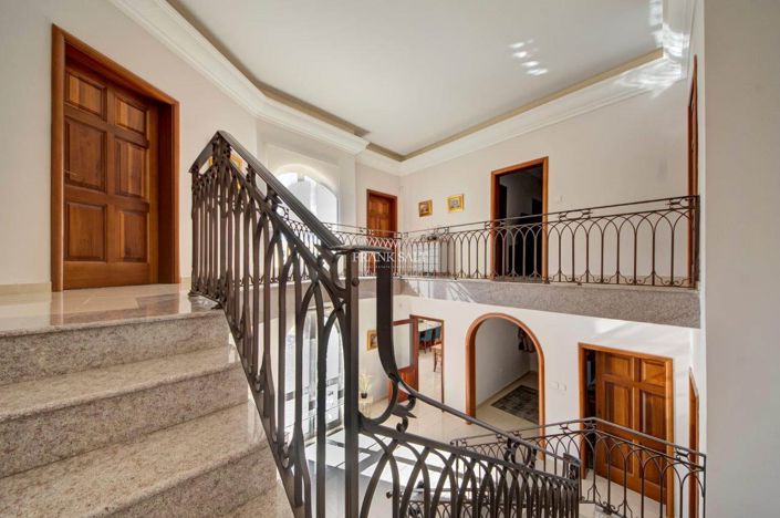 Image No.6-3 Bed Property for sale