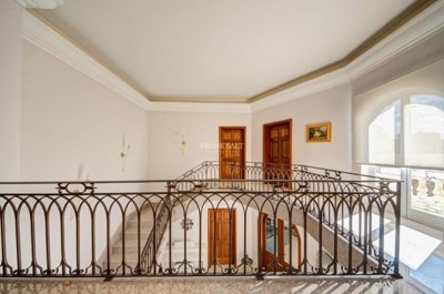 e887d303-b423-413c-b9f2-3e301c354418