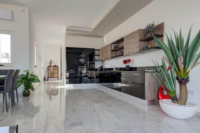 43b5132f-2574-4d8f-bcdb-e52f64694ae5