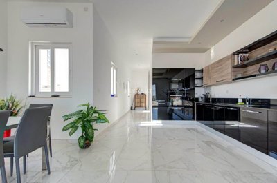 1c1ee292-3d2c-4a20-887f-e379629236ba