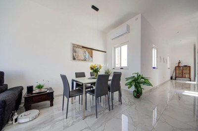 f0862e24-9b4e-4e17-bfbe-67307c002186