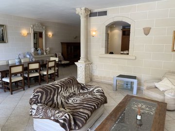 c2ab7d82-cf50-45e0-b0c1-4d481294da53