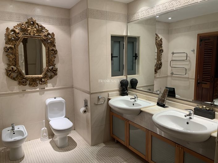 Image No.23-Propriété de 2 chambres à vendre à Portomaso