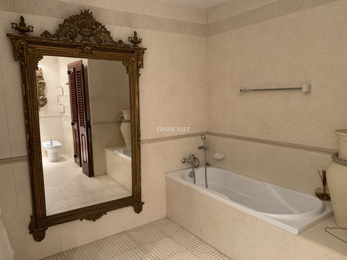 Image No.24-Propriété de 2 chambres à vendre à Portomaso