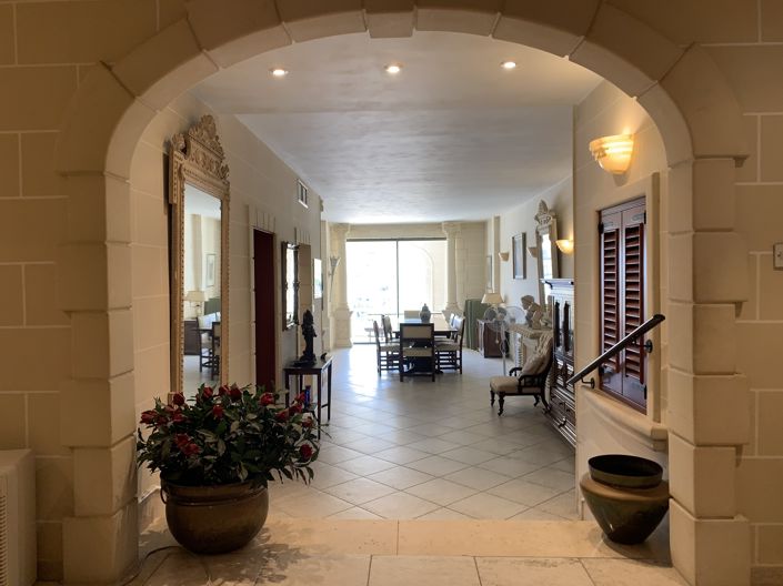 Image No.4-Propriété de 2 chambres à vendre à Portomaso