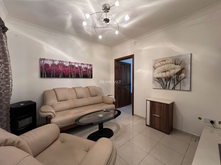 Image No.10-3 Bed Property for sale