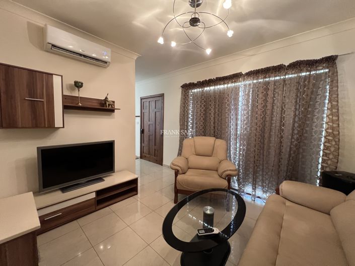 Image No.9-3 Bed Property for sale