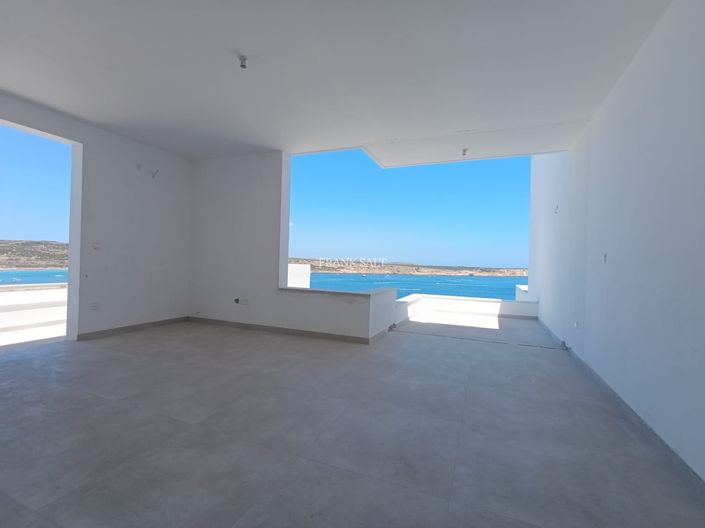 Image No.6-3 Bed Property for sale