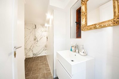 bc30bea3-7e63-41f7-8190-651bc67c088f