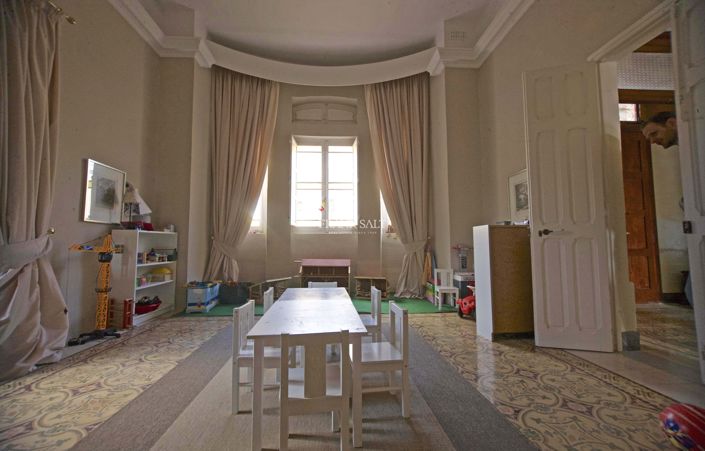 Image No.3-6 Bed Property for sale