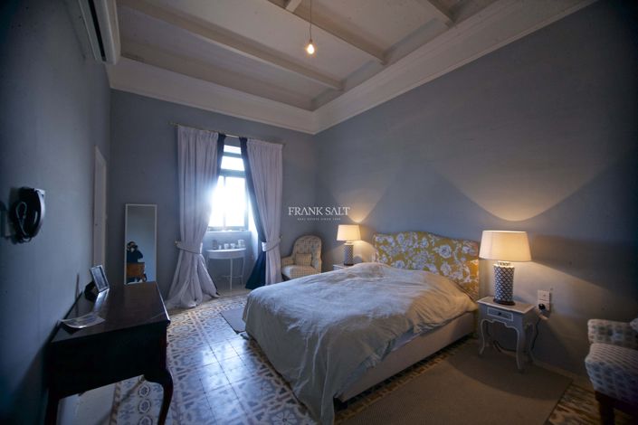 Image No.8-Propriété de 6 chambres à vendre à Tarxien