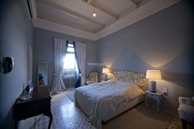 8d768d3a-3aed-4477-9f9a-98e97d1921d8