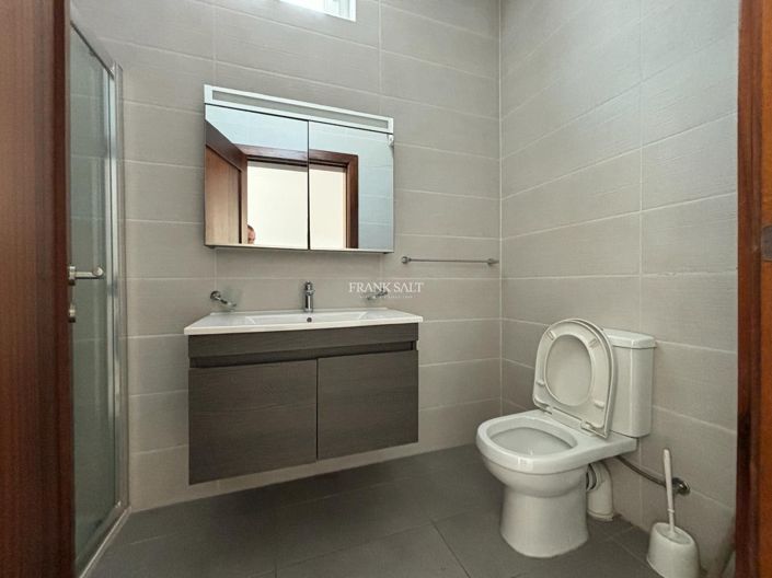 Image No.7-Propriété de 3 chambres à vendre à Attard