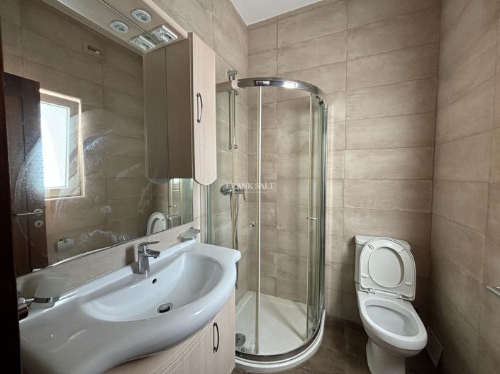 Image No.8-Propriété de 3 chambres à vendre à Attard