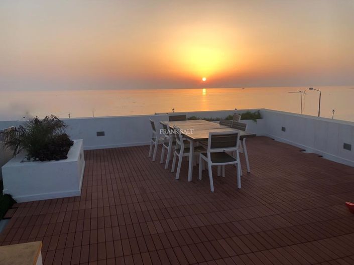 Image No.11-3 Bed Property for sale