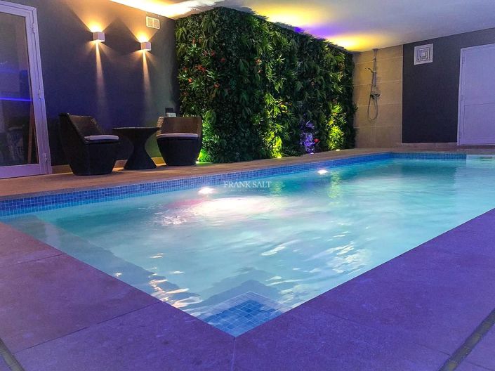 Image No.15-3 Bed Property for sale