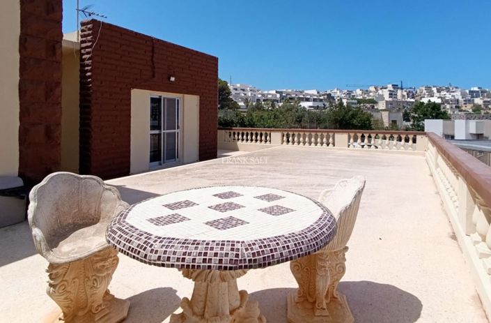 Image No.4-3 Bed Property for sale