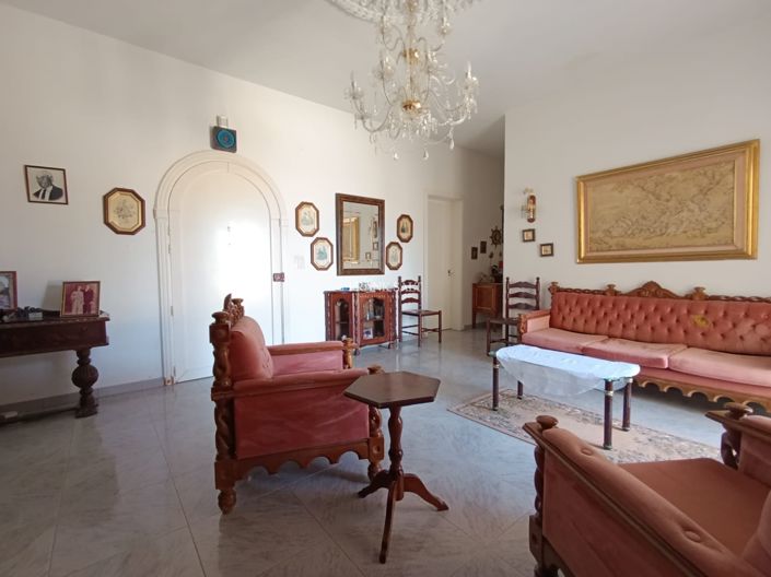 Image No.5-3 Bed Property for sale