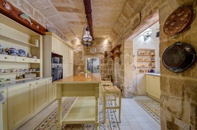 868edffc-7cbe-4b0b-a00b-37049d500a80