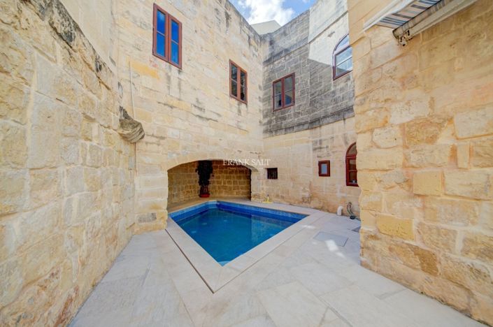 Image No.2-Propriété de 3 chambres à vendre à Attard