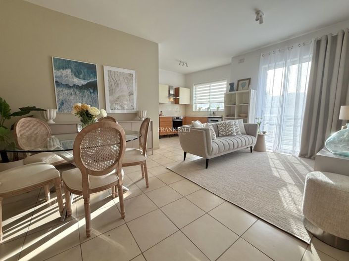 Image No.2-2 Bed Property for sale