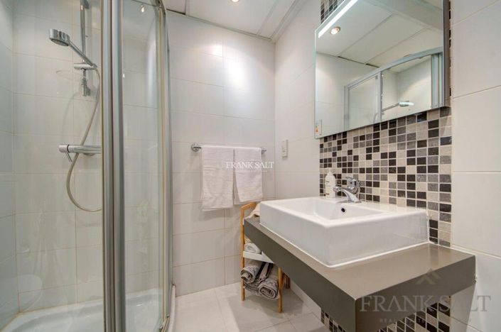 Image No.17-1 Bed Property for sale