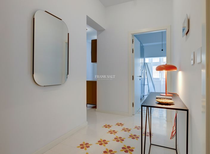 Image No.15-2 Bed Property for sale