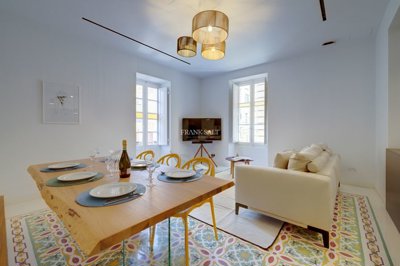 c7746209-dd9f-484a-a6da-8d2b3ce8c7fa