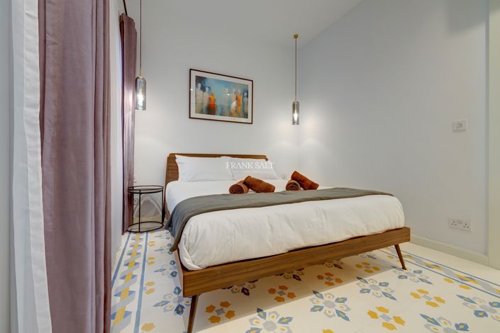 Image No.8-2 Bed Property for sale