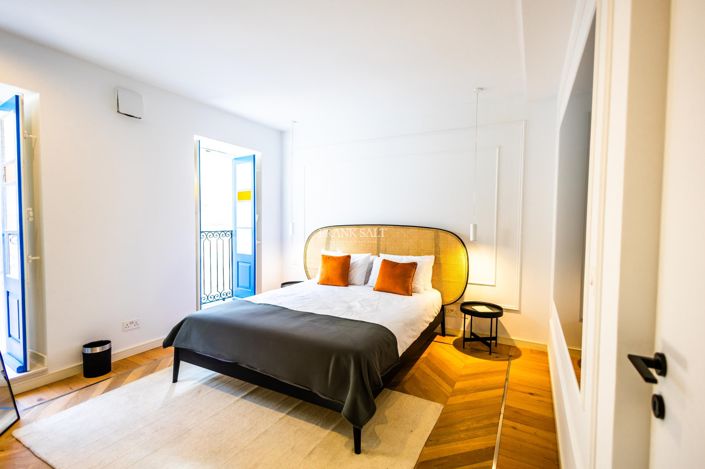 Image No.18-3 Bed Property for sale