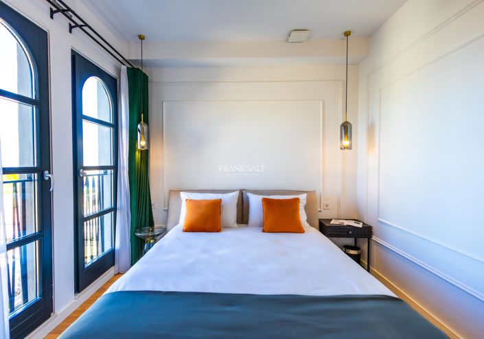 Image No.21-3 Bed Property for sale