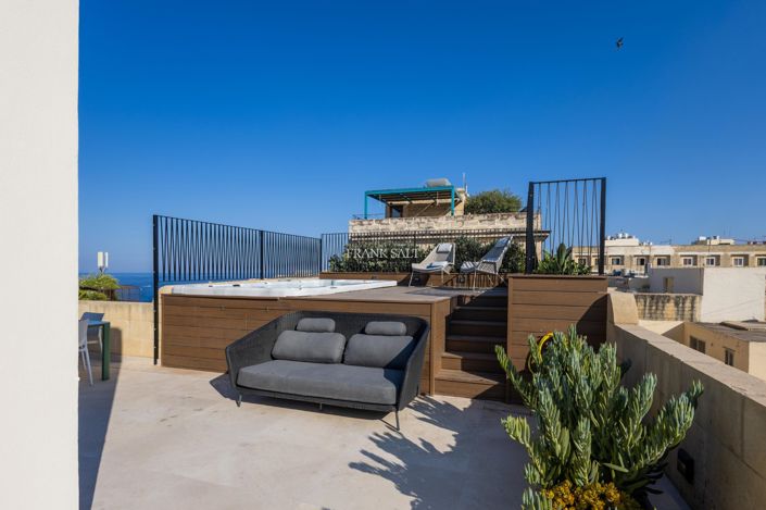 Image No.32-3 Bed Property for sale