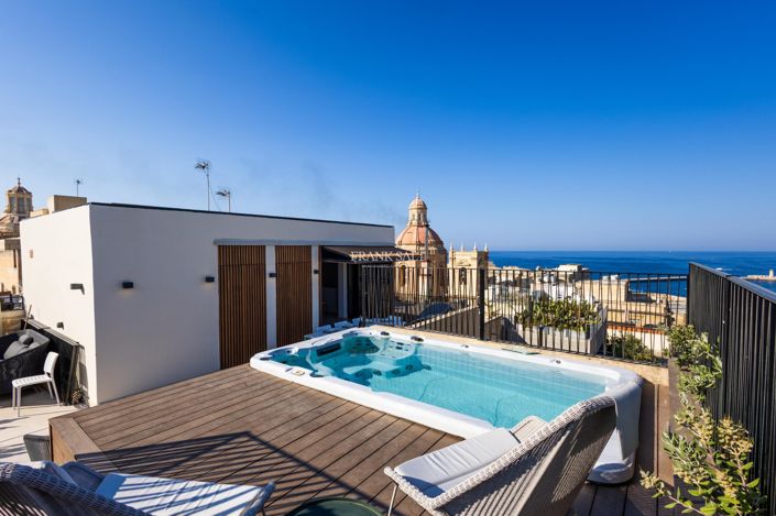 Image No.34-3 Bed Property for sale