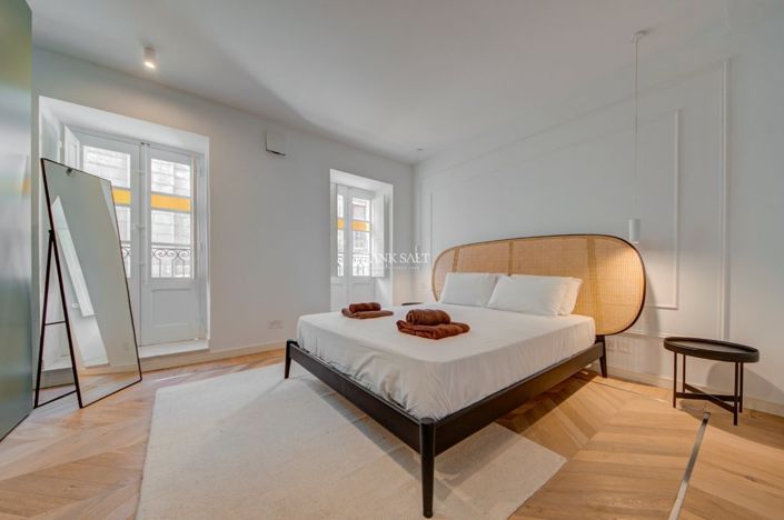 Image No.38-3 Bed Property for sale