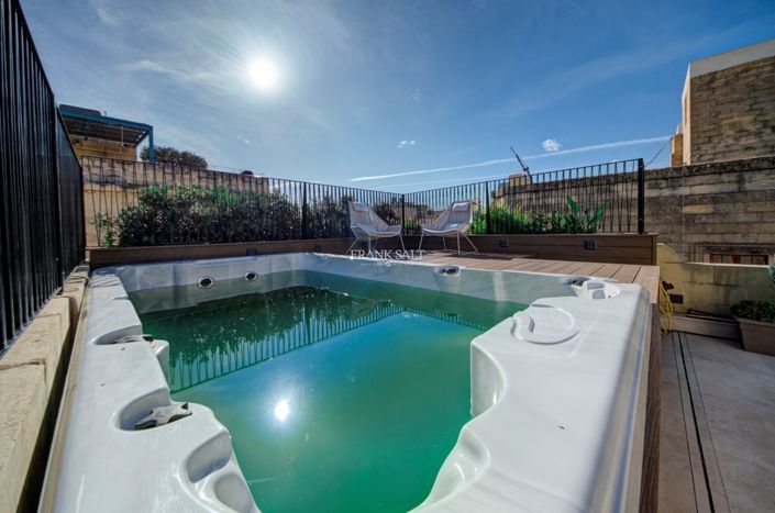 Image No.45-3 Bed Property for sale