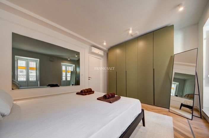 Image No.47-3 Bed Property for sale