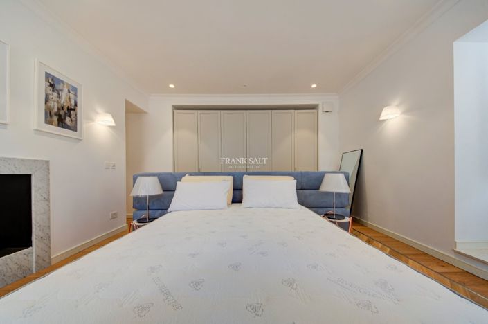 Image No.51-3 Bed Property for sale