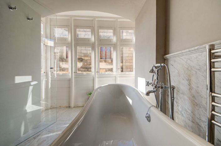 Image No.56-3 Bed Property for sale