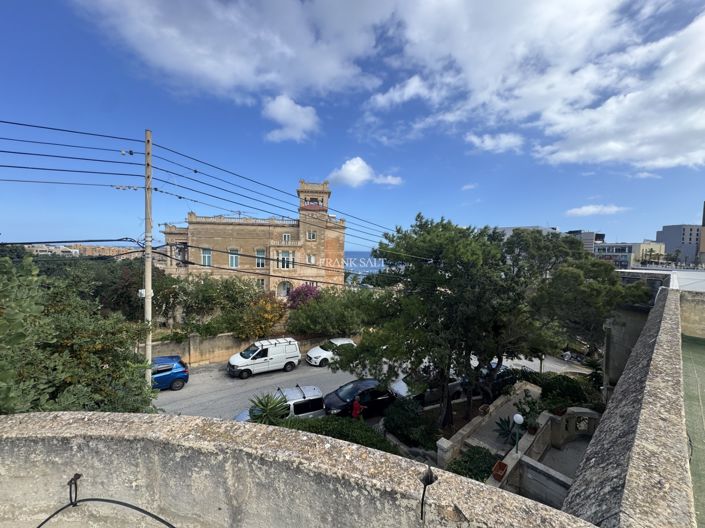 Image No.34-4 Bed Property for sale