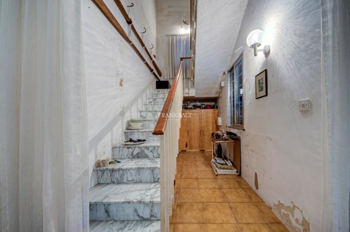 Image No.38-4 Bed Property for sale