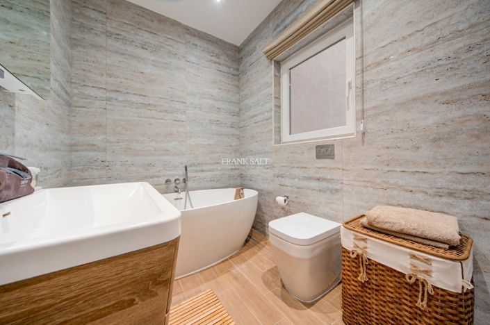 Image No.21-3 Bed Property for sale