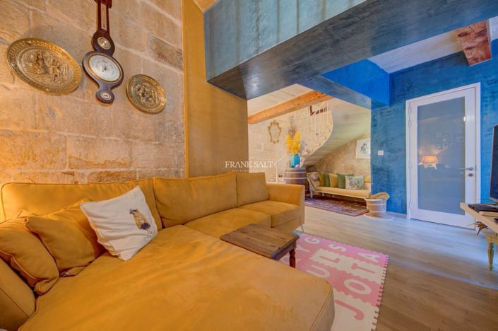 Image No.9-3 Bed Property for sale